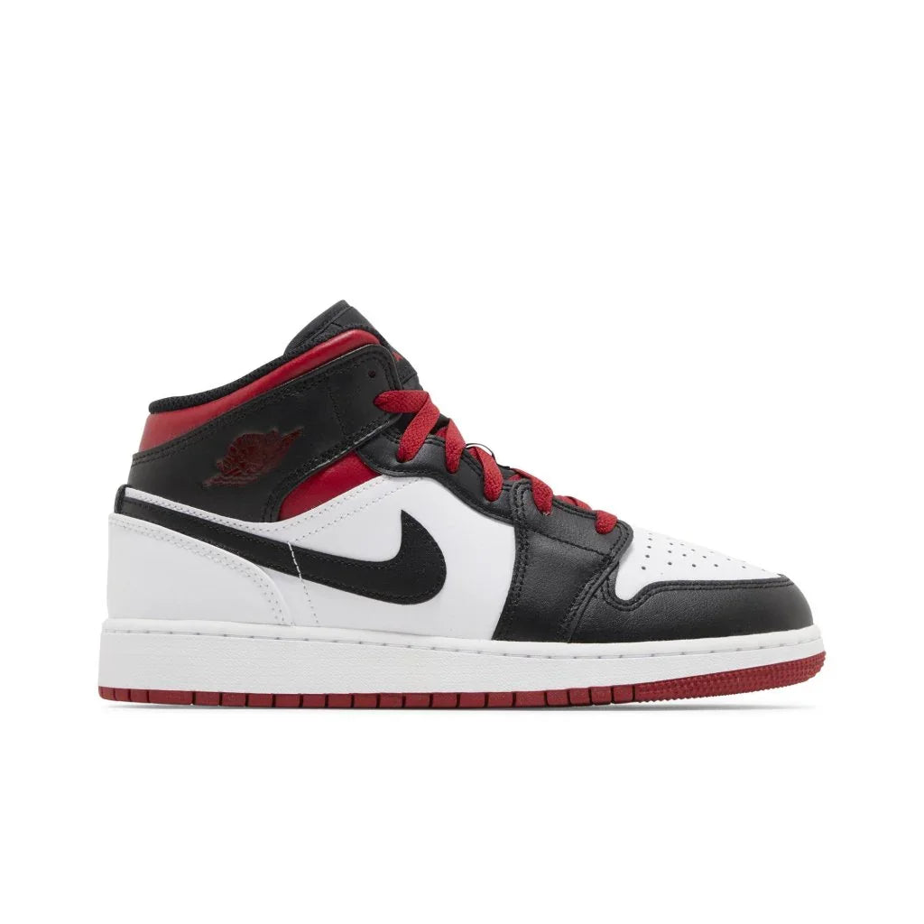 Air Jordan 1 Mid Gym Red Black Toe dětské tenisky