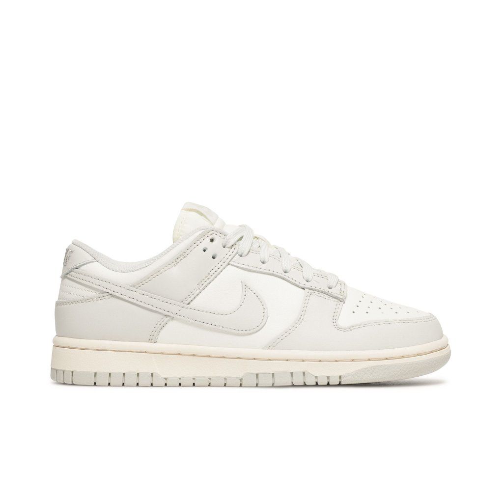 Nike Dunk Low Sail Light Bone (W)
