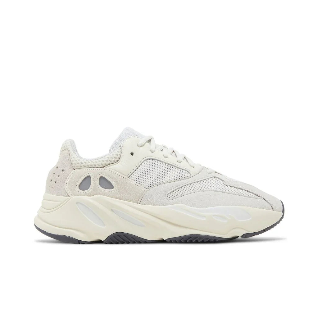 adidas Yeezy Boost 700 Analog boty