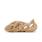 adidas Yeezy Foam RNR Clay Taupe boty