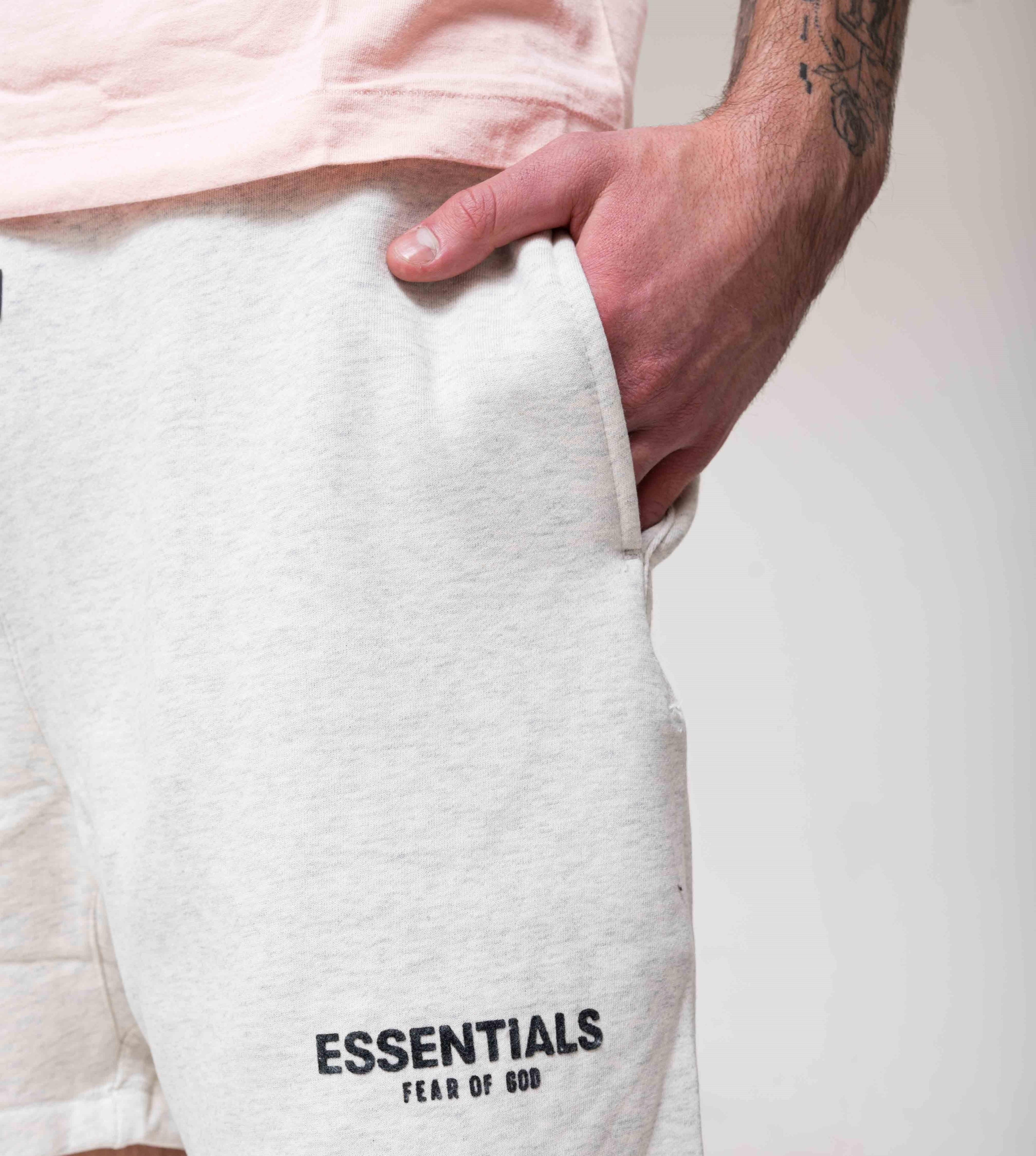 Fear of God Essentials Sweatshort Light Oatmeal logo detail