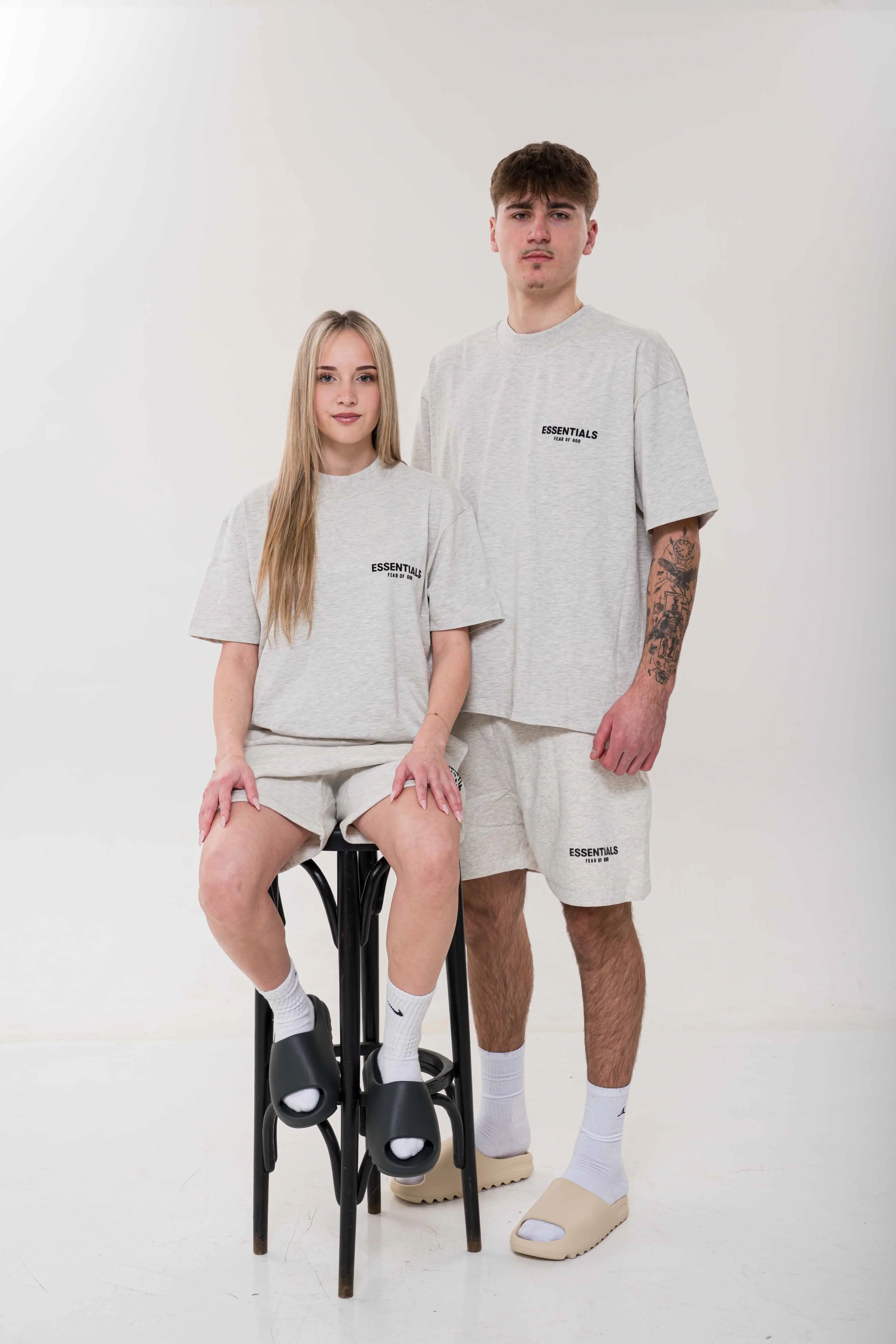 Fear of God Essentials Sweatshort Light Oatmeal outfit