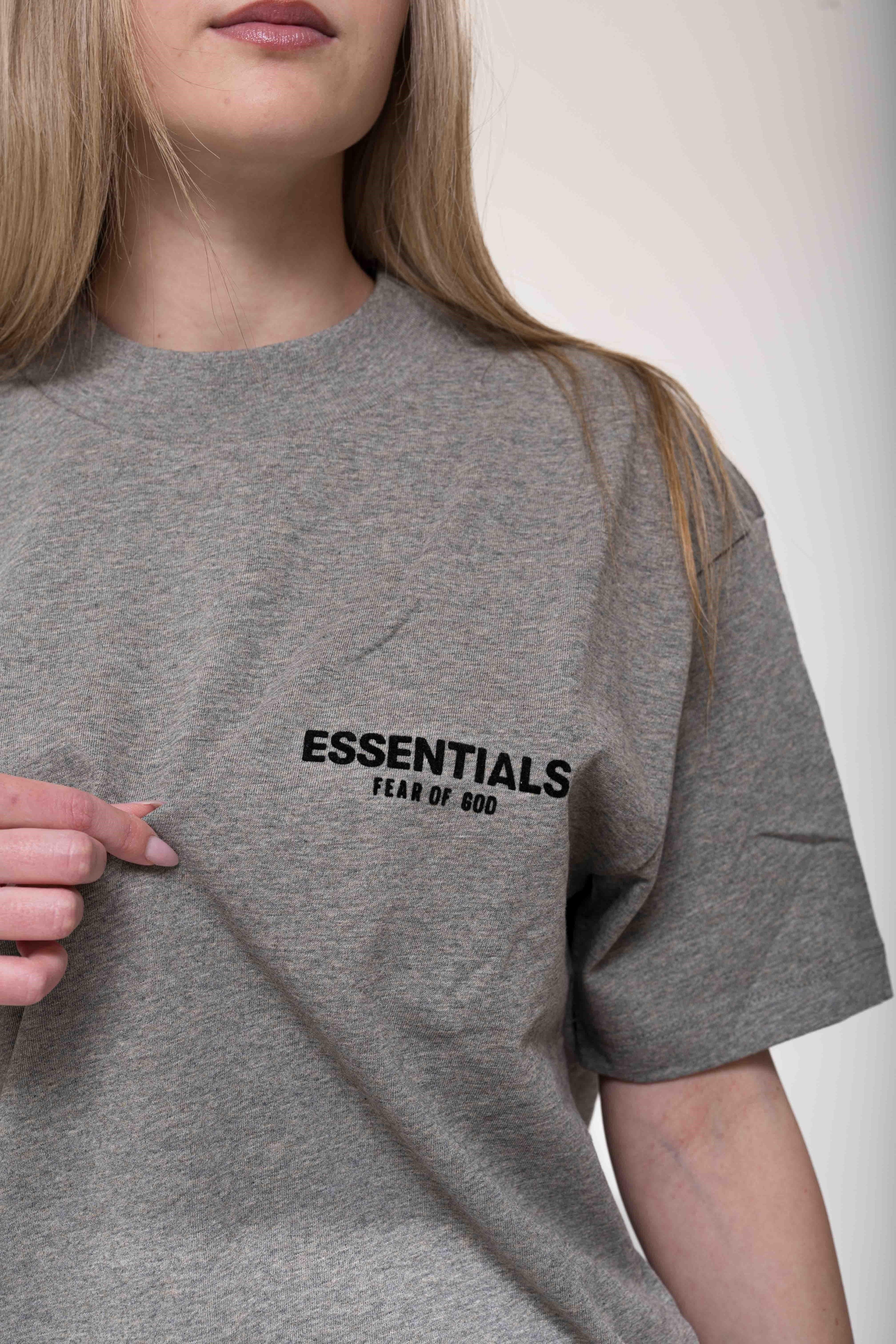 Fear of God Essentials T-Shirt Dark Oatmeal logo detail