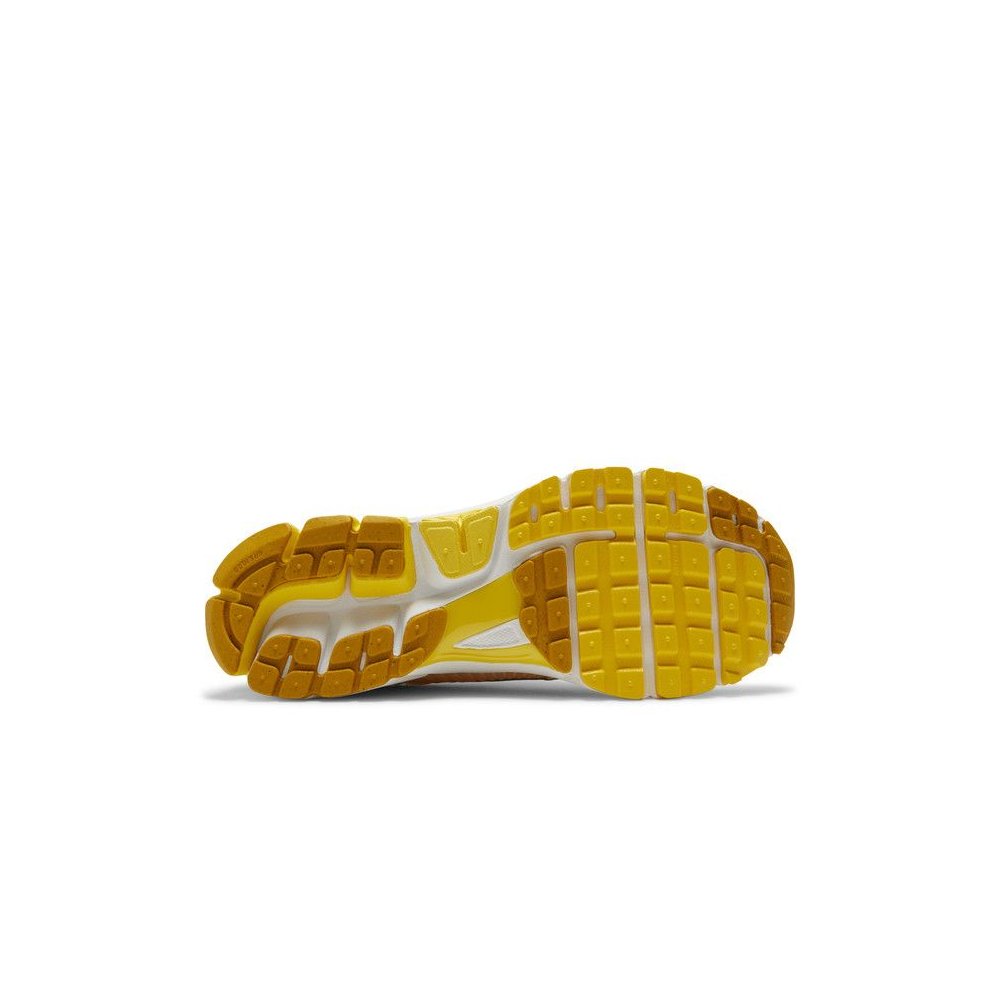 Nike Zoom Vomero 5 'Yellow Ochre'