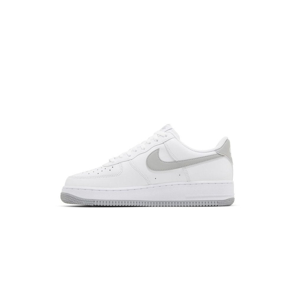 Nike Men's Air Force 1 '07 'White Light Smoke Grey'