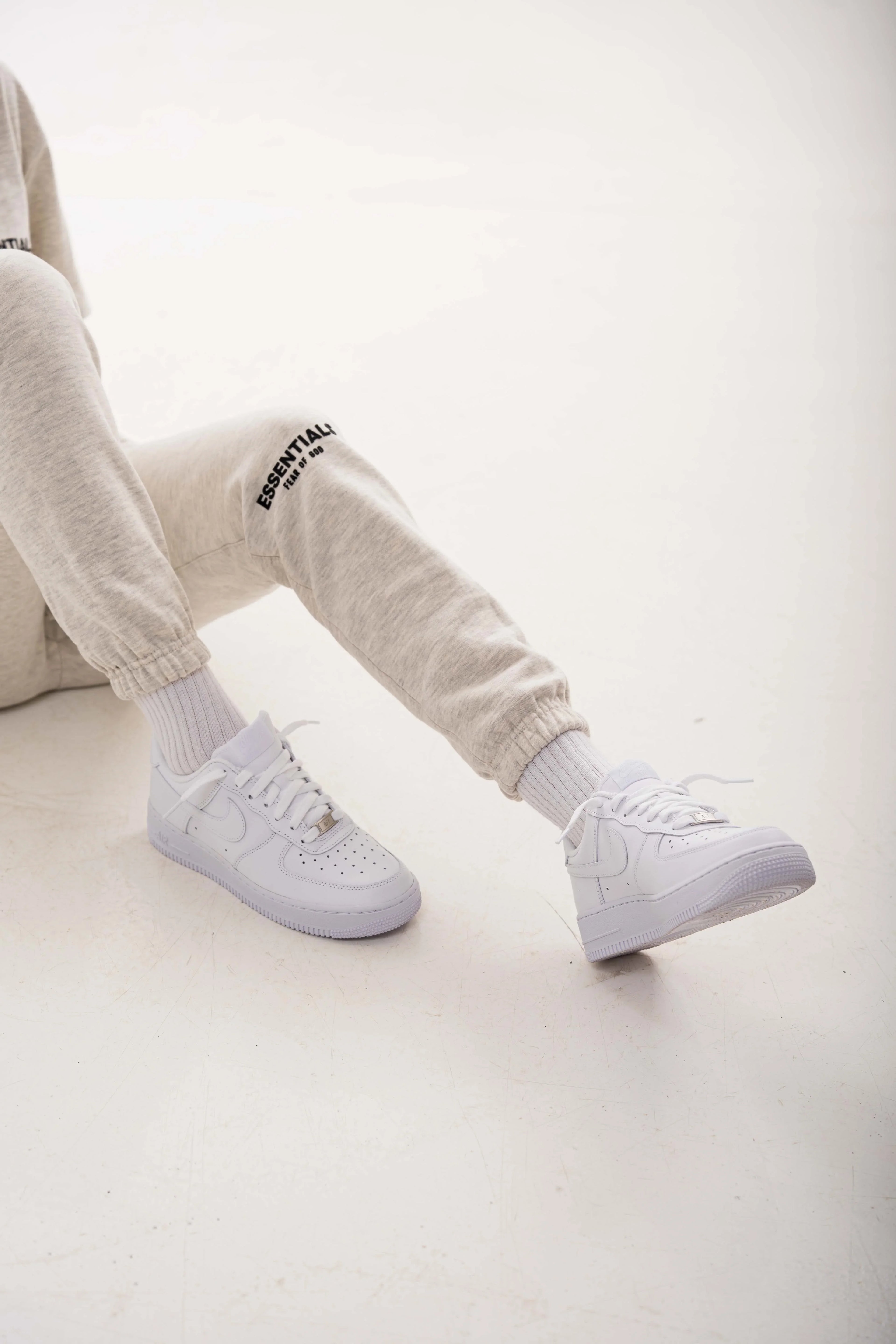 Nike Air Force 1 Low '07 White on feet