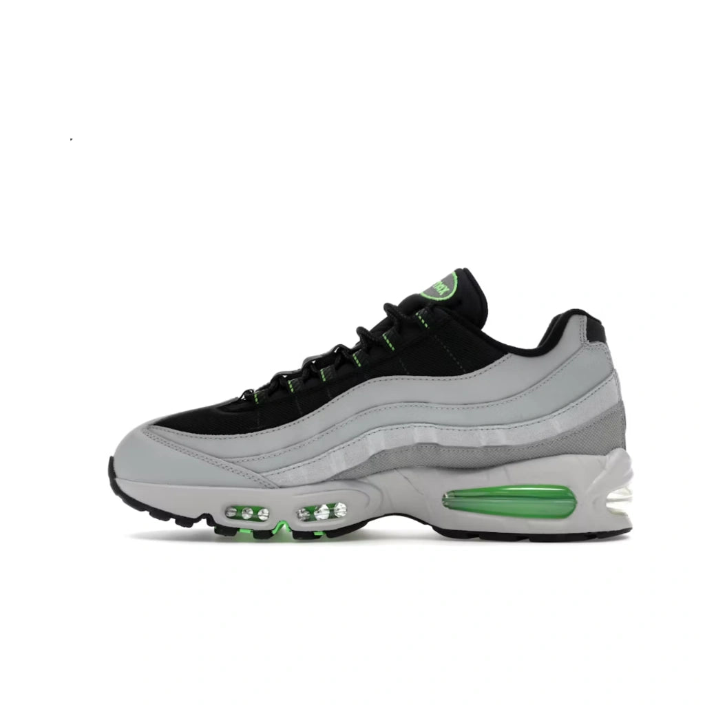 Nike Air Max 95 Racing Pack Light Smoke Green Strike