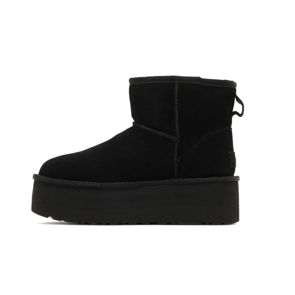 UGG Classic Mini Platform Boot Black dámské boty