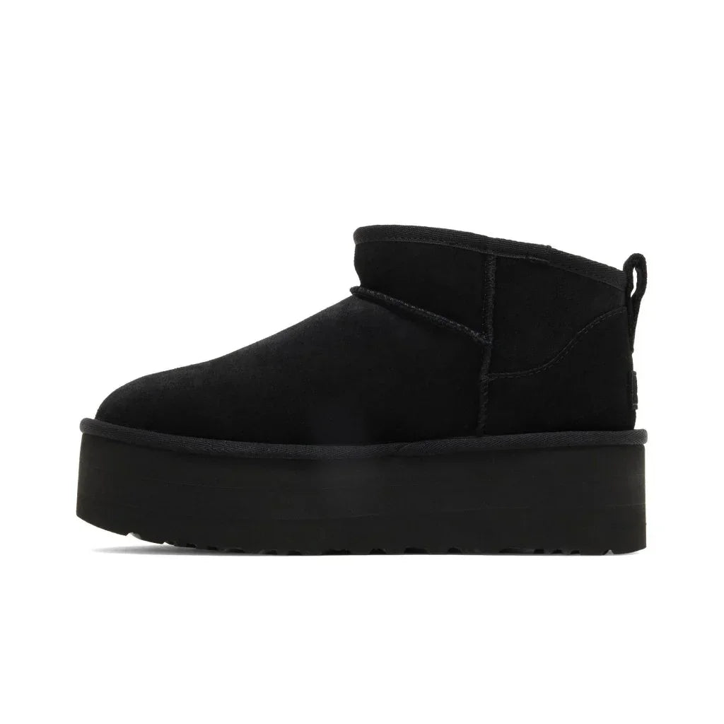 UGG Classic Ultra Mini Platform Boot Black dámské boty